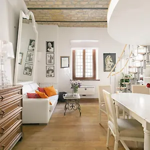 Apartment Leopardo 28 - Loft In Trastevere, Rome