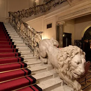 Otel Grand Plaza, Roma